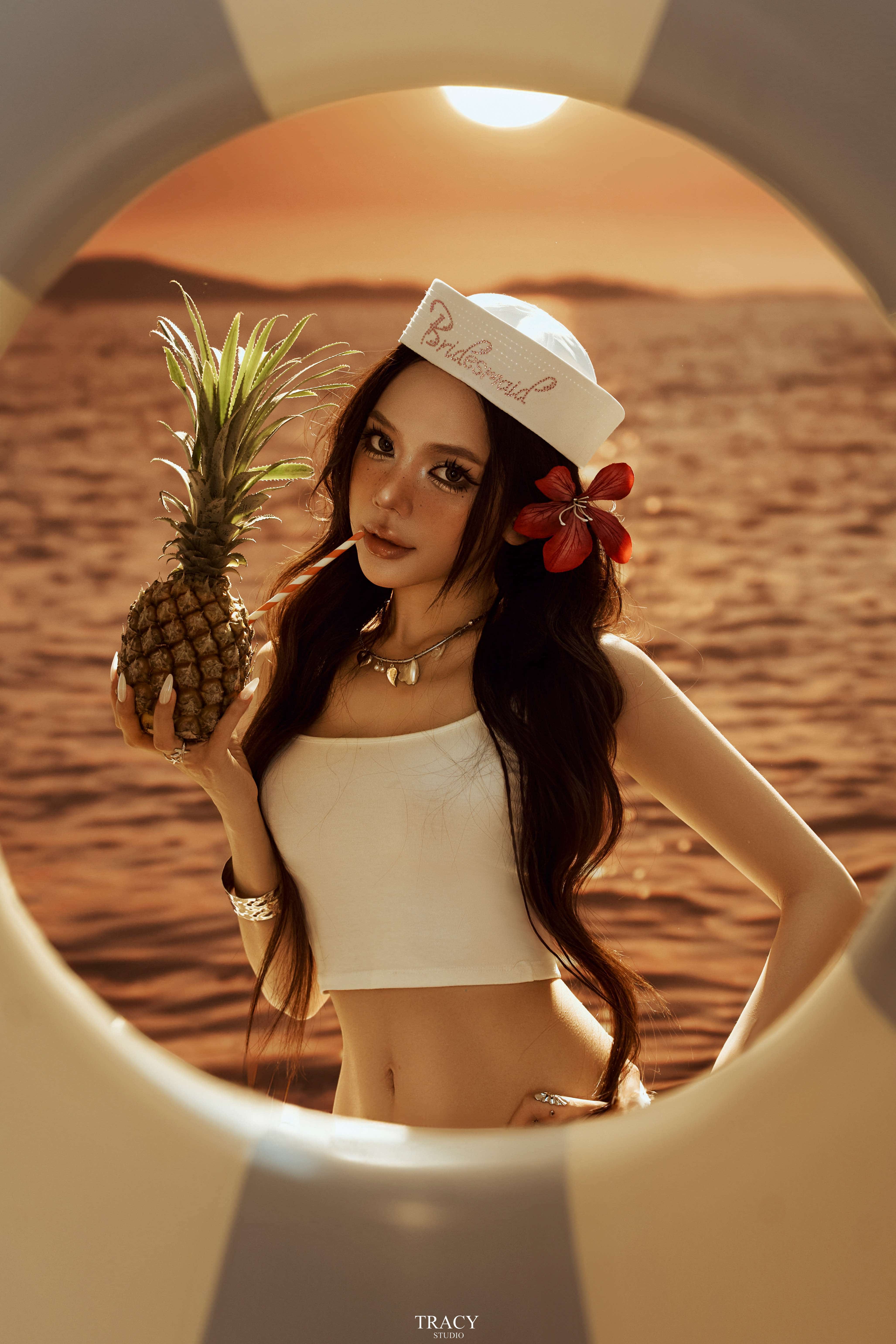frontend/img/gallery/concept-cool-ngau-slay/tracy-studio-chup-concept-summer (3).jpg